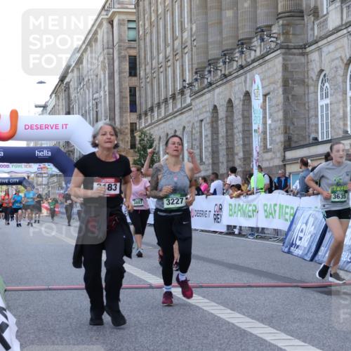 07.09.2025 - BARMER Alsterlauf Strokosch-Dieckow http://msf.ph/oto/8725590 07.09.2025 10:22:14 Ziel 2115, 3183, 3189, 3227, 3635, 3779, 3780, 3887, 4029 meine-sportfotos.de