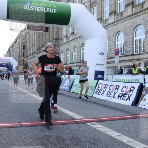 07.09.2025 - BARMER Alsterlauf Strokosch-Dieckow http://msf.ph/oto/8725593 07.09.2025 10:22:15 Ziel 2115, 3183, 3189, 3227, 3635, 3887, 4029 meine-sportfotos.de