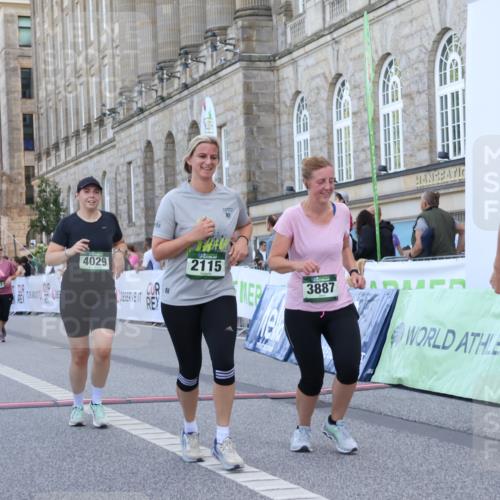 07.09.2025 - BARMER Alsterlauf Strokosch-Dieckow http://msf.ph/oto/8725602 07.09.2025 10:22:18 Ziel 2115, 2281, 3183, 3189, 3227, 3312, 3313, 3547, 3635, 3887, 4029 meine-sportfotos.de