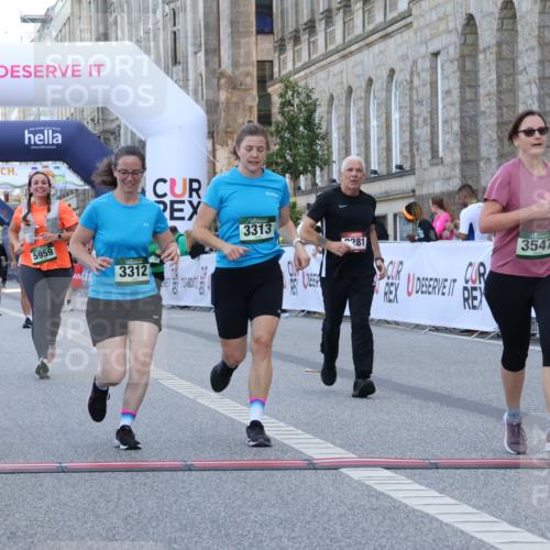 07.09.2025 - BARMER Alsterlauf Strokosch-Dieckow http://msf.ph/oto/8725614 07.09.2025 10:22:22 Ziel 2115, 2281, 3312, 3313, 3547, 3887, 4029, 5959 meine-sportfotos.de