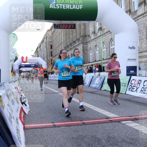 07.09.2025 - BARMER Alsterlauf Strokosch-Dieckow http://msf.ph/oto/8725620 07.09.2025 10:22:25 Ziel 2281, 2706, 3312, 3313, 3547, 4437, 5959 meine-sportfotos.de