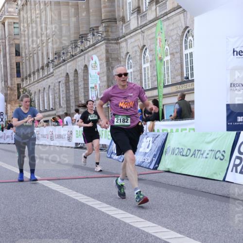 07.09.2025 - BARMER Alsterlauf Strokosch-Dieckow http://msf.ph/oto/8725642 07.09.2025 10:22:38 Ziel 2182, 3091, 3185, 4448, 4475, 4563, 5030, 5235, 8004 meine-sportfotos.de