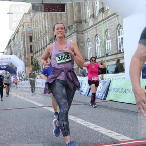 07.09.2025 - BARMER Alsterlauf Strokosch-Dieckow http://msf.ph/oto/8725709 07.09.2025 10:23:03 Ziel 2051, 3223, 3248, 3571, 3668, 3964, 4001, 4166, 4907, 5735, 5914 meine-sportfotos.de
