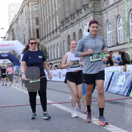 07.09.2025 - BARMER Alsterlauf Strokosch-Dieckow http://msf.ph/oto/8725722 07.09.2025 10:23:08 Ziel 2051, 3964, 4001, 4166, 4907, 5735, 5914, 6314, 8192 meine-sportfotos.de