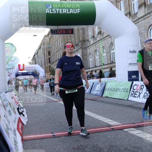07.09.2025 - BARMER Alsterlauf Strokosch-Dieckow http://msf.ph/oto/8725729 07.09.2025 10:23:12 Ziel 2051, 2499, 3070, 3964, 4166, 4528, 5914, 5951, 6314, 8192 meine-sportfotos.de