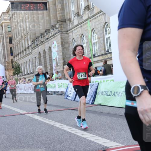07.09.2025 - BARMER Alsterlauf Strokosch-Dieckow http://msf.ph/oto/8725734 07.09.2025 10:23:14 Ziel 2499, 3026, 3070, 4528, 5489, 5951, 6314, 8192 meine-sportfotos.de