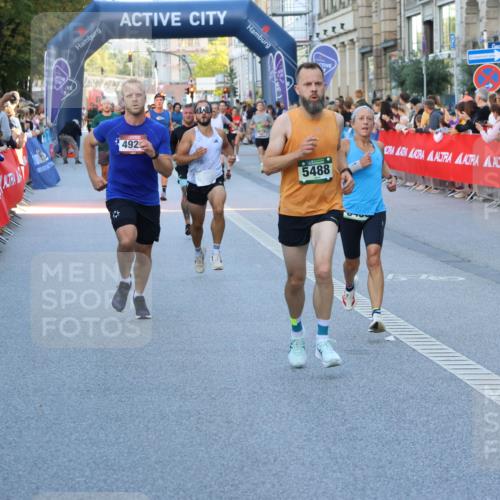 07.09.2025 - BARMER Alsterlauf Strokosch-Dieckow http://msf.ph/oto/8725737 07.09.2025 09:44:59 Ziel 2034, 2072, 2745, 2869, 3602, 3627, 3877, 4030, 4076, 4228, 4391, 4569, 4575, 4825, 4885, 4974, 5495, 5496, 5773, 6163, 8015, 8163, 8255, 8355, 8440, 8442 meine-sportfotos.de