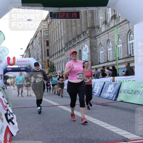07.09.2025 - BARMER Alsterlauf Strokosch-Dieckow http://msf.ph/oto/8725742 07.09.2025 10:23:17 Ziel 2337, 2499, 3026, 3070, 3128, 4528, 4641, 5489, 5951, 6314, 8192 meine-sportfotos.de