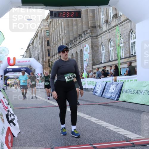 07.09.2025 - BARMER Alsterlauf Strokosch-Dieckow http://msf.ph/oto/8725745 07.09.2025 10:23:19 Ziel 2336, 2337, 2499, 3026, 3070, 3128, 4528, 4641, 5489, 5951, 6314 meine-sportfotos.de