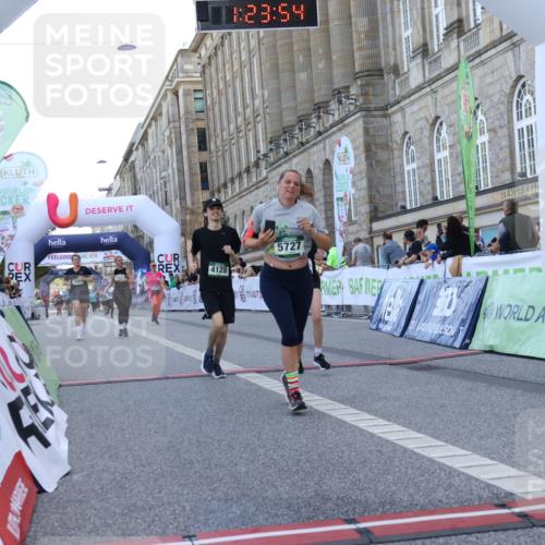 07.09.2025 - BARMER Alsterlauf Strokosch-Dieckow http://msf.ph/oto/8725785 07.09.2025 10:23:52 Ziel 3663, 3665, 4128, 4755, 5191, 5727 meine-sportfotos.de