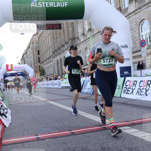 07.09.2025 - BARMER Alsterlauf Strokosch-Dieckow http://msf.ph/oto/8725789 07.09.2025 10:23:53 Ziel 3663, 3665, 4128, 4755, 5727 meine-sportfotos.de