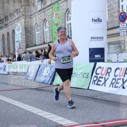 07.09.2025 - BARMER Alsterlauf Strokosch-Dieckow http://msf.ph/oto/8725811 07.09.2025 10:24:08 Ziel 2661, 3664, 4218, 4813, 4967, 5539 meine-sportfotos.de