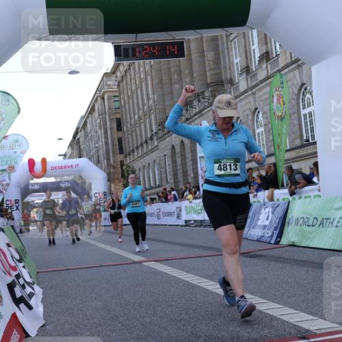 07.09.2025 - BARMER Alsterlauf Strokosch-Dieckow http://msf.ph/oto/8725821 07.09.2025 10:24:12 Ziel 2661, 3406, 3407, 3664, 4218, 4813, 5539 meine-sportfotos.de