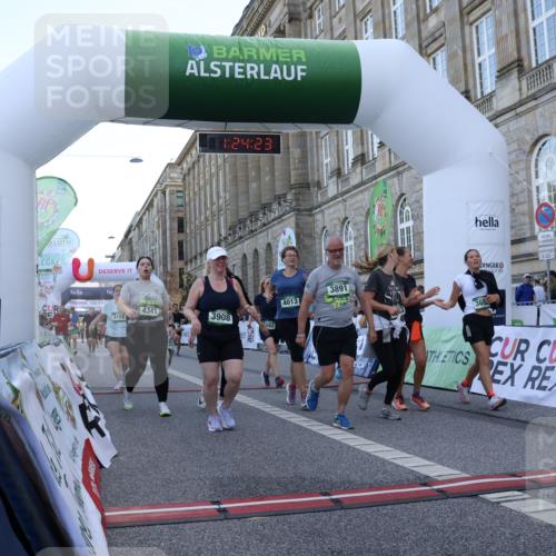 07.09.2025 - BARMER Alsterlauf Strokosch-Dieckow http://msf.ph/oto/8725847 07.09.2025 10:24:21 Ziel 2087, 2996, 3159, 3406, 3407, 3562, 3652, 3653, 3688, 3891, 3908, 4013, 4341, 4352, 5077, 5083, 5085, 5109, 5242, 8005 meine-sportfotos.de