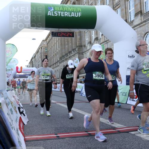 07.09.2025 - BARMER Alsterlauf Strokosch-Dieckow http://msf.ph/oto/8725851 07.09.2025 10:24:22 Ziel 2087, 2996, 3159, 3562, 3652, 3653, 3688, 3891, 3908, 4013, 4341, 4352, 5077, 5083, 5085, 5109, 5242, 8005 meine-sportfotos.de