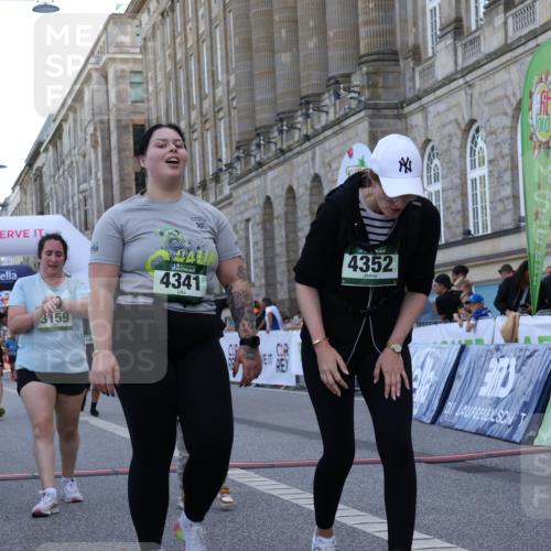 07.09.2025 - BARMER Alsterlauf Strokosch-Dieckow http://msf.ph/oto/8725853 07.09.2025 10:24:23 Ziel 2087, 2261, 2996, 3159, 3562, 3652, 3653, 3688, 3891, 3908, 4013, 4341, 4352, 4841, 5077, 5083, 5085, 5109, 5242, 8005 meine-sportfotos.de