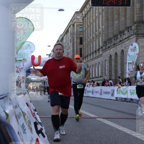 07.09.2025 - BARMER Alsterlauf Strokosch-Dieckow http://msf.ph/oto/8725870 07.09.2025 10:24:30 Ziel 2087, 2261, 4306, 4841, 5077, 5083, 5085, 5109, 5242, 8005 meine-sportfotos.de