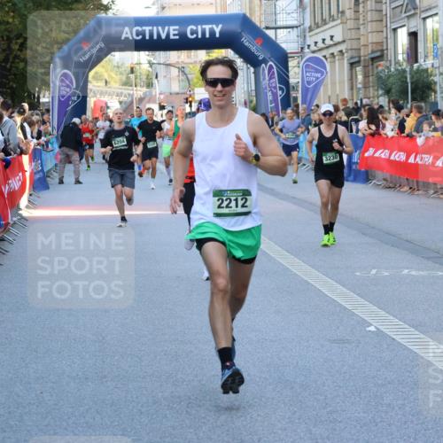 07.09.2025 - BARMER Alsterlauf Strokosch-Dieckow http://msf.ph/oto/8725871 07.09.2025 09:44:34 Ziel 1017, 2361, 2389, 3305, 3306, 3702, 4095, 4925, 4959, 5126, 5202, 5246, 5317, 5323, 5388, 5488, 5904, 6095, 6320, 8225, 8458 meine-sportfotos.de