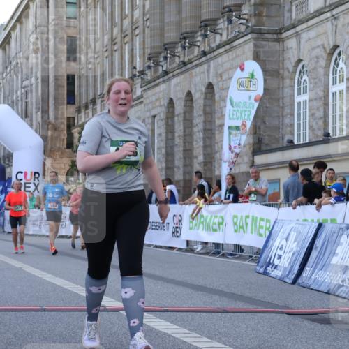 07.09.2025 - BARMER Alsterlauf Strokosch-Dieckow http://msf.ph/oto/8725878 07.09.2025 10:24:34 Ziel 2261, 2684, 2817, 3325, 3326, 4306, 4841 meine-sportfotos.de