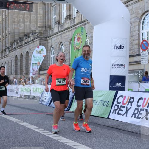 07.09.2025 - BARMER Alsterlauf Strokosch-Dieckow http://msf.ph/oto/8725890 07.09.2025 10:24:41 Ziel 2684, 2817, 3325, 3326, 4457, 5096 meine-sportfotos.de