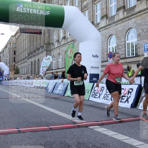07.09.2025 - BARMER Alsterlauf Strokosch-Dieckow http://msf.ph/oto/8725896 07.09.2025 10:24:43 Ziel 2684, 2817, 3325, 3326, 4457, 5096 meine-sportfotos.de