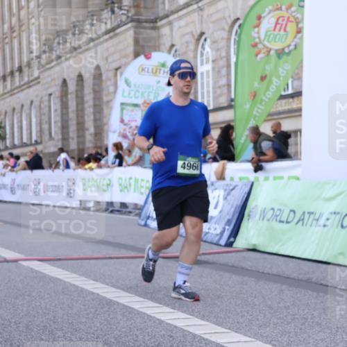 07.09.2025 - BARMER Alsterlauf Strokosch-Dieckow http://msf.ph/oto/8725932 07.09.2025 10:25:07 Ziel 2412, 3149, 4644, 4966, 5269, 5765 meine-sportfotos.de