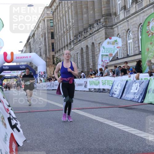 07.09.2025 - BARMER Alsterlauf Strokosch-Dieckow http://msf.ph/oto/8725938 07.09.2025 10:25:11 Ziel 2412, 2905, 4644, 4966, 6102 meine-sportfotos.de