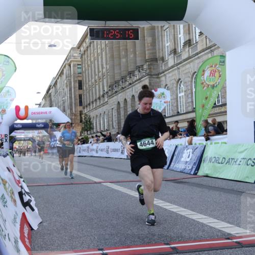 07.09.2025 - BARMER Alsterlauf Strokosch-Dieckow http://msf.ph/oto/8725947 07.09.2025 10:25:13 Ziel 2412, 2905, 4644, 6102 meine-sportfotos.de