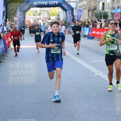 07.09.2025 - BARMER Alsterlauf Strokosch-Dieckow http://msf.ph/oto/8725948 07.09.2025 09:44:16 Ziel 2212, 2340, 2561, 2742, 2785, 3230, 3305, 3306, 3638, 4095, 4543, 4599, 5126, 5500, 5913, 6006, 6116, 6204 meine-sportfotos.de