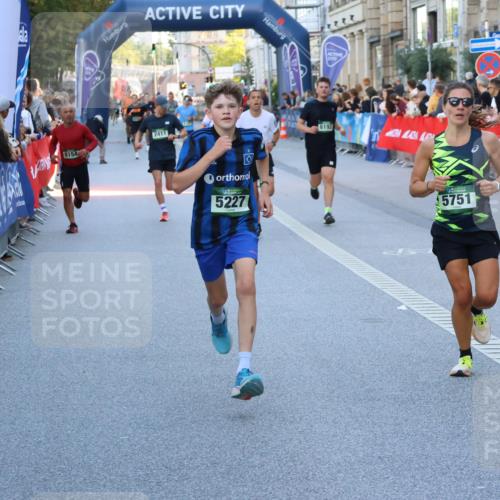 07.09.2025 - BARMER Alsterlauf Strokosch-Dieckow http://msf.ph/oto/8725952 07.09.2025 09:44:16 Ziel 2212, 2340, 2561, 2742, 2785, 3230, 3305, 3306, 3638, 4095, 4543, 4599, 5126, 5500, 5913, 6006, 6116, 6204 meine-sportfotos.de