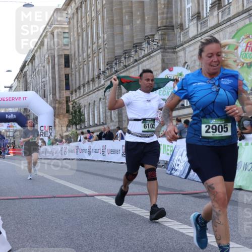 07.09.2025 - BARMER Alsterlauf Strokosch-Dieckow http://msf.ph/oto/8725954 07.09.2025 10:25:17 Ziel 2905, 4644, 6102 meine-sportfotos.de