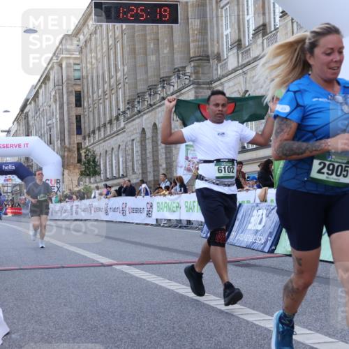 07.09.2025 - BARMER Alsterlauf Strokosch-Dieckow http://msf.ph/oto/8725956 07.09.2025 10:25:17 Ziel 2905, 4644, 6102 meine-sportfotos.de