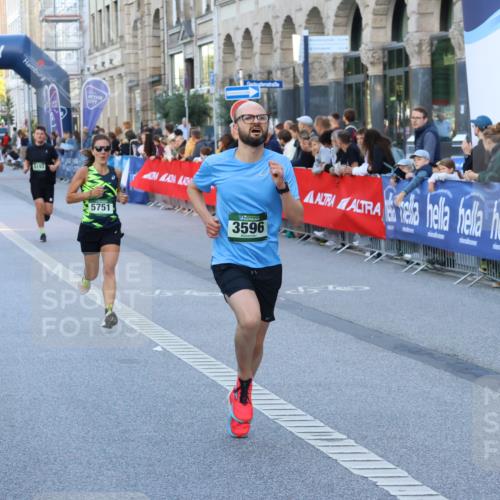 07.09.2025 - BARMER Alsterlauf Strokosch-Dieckow http://msf.ph/oto/8725965 07.09.2025 09:44:14 Ziel 2212, 2340, 2561, 2742, 2785, 3230, 3638, 4543, 4599, 5500, 5913, 5983, 6006, 6116, 6204 meine-sportfotos.de