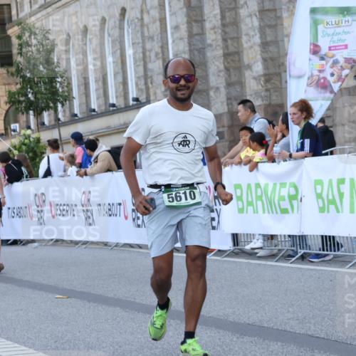 07.09.2025 - BARMER Alsterlauf Strokosch-Dieckow http://msf.ph/oto/8725972 07.09.2025 10:25:36 Ziel 2691, 2692, 2804, 4168, 4962, 5090, 5610, 5887, 8481 meine-sportfotos.de
