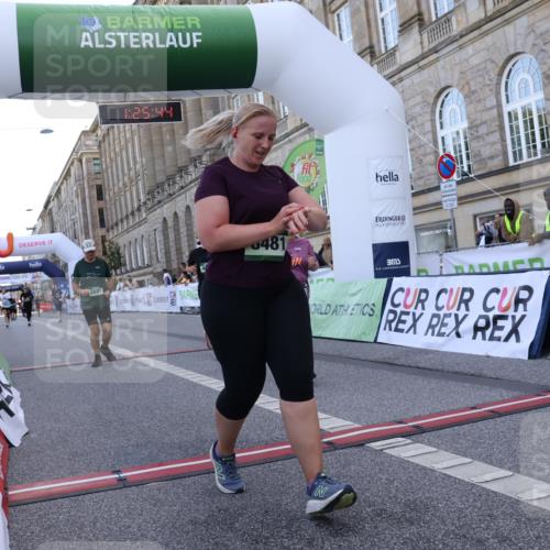 07.09.2025 - BARMER Alsterlauf Strokosch-Dieckow http://msf.ph/oto/8725993 07.09.2025 10:25:42 Ziel 2691, 2692, 4168, 4962, 5610, 5887, 8481 meine-sportfotos.de