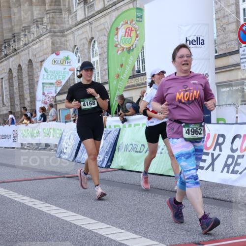 07.09.2025 - BARMER Alsterlauf Strokosch-Dieckow http://msf.ph/oto/8725996 07.09.2025 10:25:43 Ziel 2691, 2692, 4168, 4581, 4962, 5887, 6056, 8481 meine-sportfotos.de