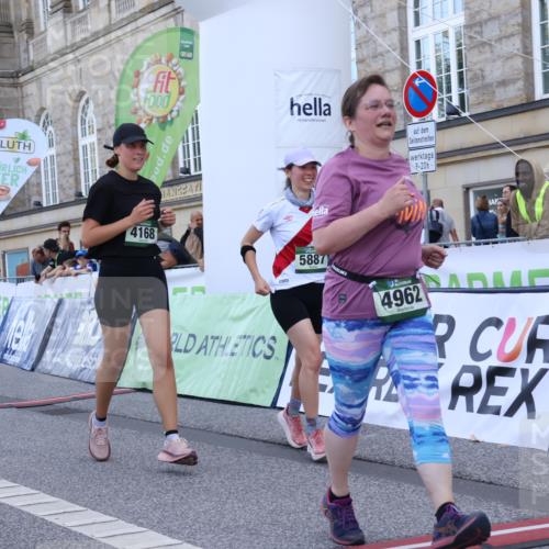 07.09.2025 - BARMER Alsterlauf Strokosch-Dieckow http://msf.ph/oto/8725997 07.09.2025 10:25:43 Ziel 2691, 2692, 4168, 4581, 4962, 5887, 6056, 8481 meine-sportfotos.de