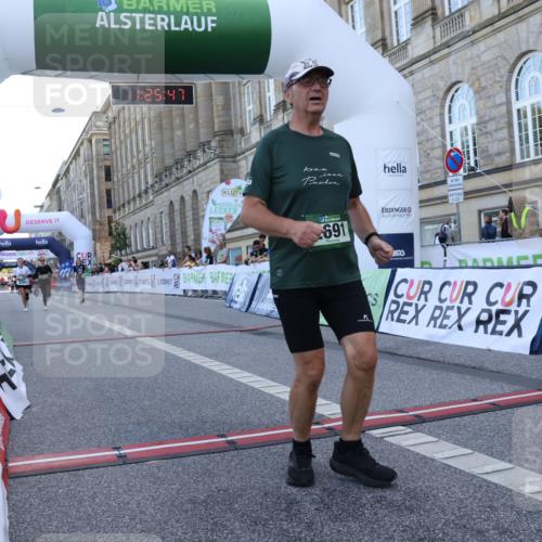 07.09.2025 - BARMER Alsterlauf Strokosch-Dieckow http://msf.ph/oto/8726005 07.09.2025 10:25:45 Ziel 2691, 4168, 4581, 4962, 5887, 6056, 8481 meine-sportfotos.de