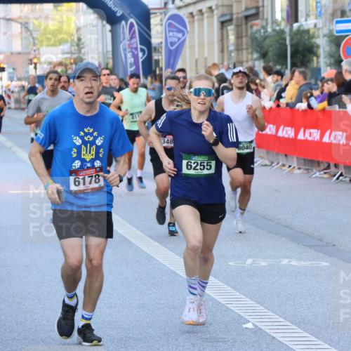 07.09.2025 - BARMER Alsterlauf Strokosch-Dieckow http://msf.ph/oto/8726021 07.09.2025 09:43:58 Ziel 2411, 2785, 3458, 3596, 3638, 4472, 4896, 5227, 5751, 5983, 6120, 6193, 8154 meine-sportfotos.de