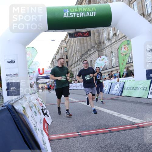 07.09.2025 - BARMER Alsterlauf Strokosch-Dieckow http://msf.ph/oto/8726031 07.09.2025 10:25:56 Ziel 2170, 4165, 5568, 5569 meine-sportfotos.de
