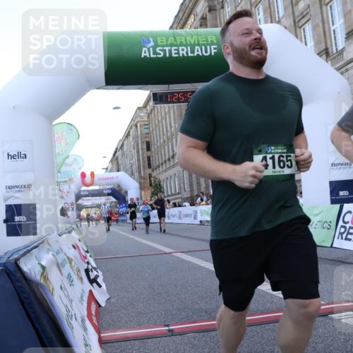 07.09.2025 - BARMER Alsterlauf Strokosch-Dieckow http://msf.ph/oto/8726035 07.09.2025 10:25:57 Ziel 2170, 4165, 5568, 5569, 8219 meine-sportfotos.de