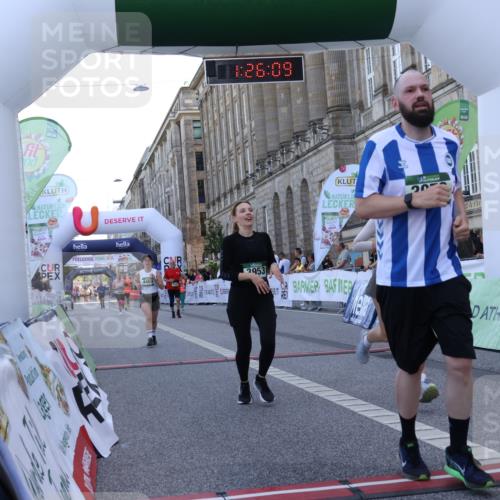 07.09.2025 - BARMER Alsterlauf Strokosch-Dieckow http://msf.ph/oto/8726056 07.09.2025 10:26:08 Ziel 2287, 3076, 3952, 3953, 4469, 8219 meine-sportfotos.de