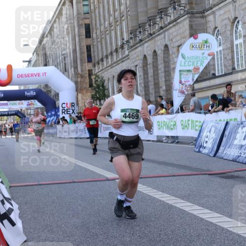 07.09.2025 - BARMER Alsterlauf Strokosch-Dieckow http://msf.ph/oto/8726064 07.09.2025 10:26:10 Ziel 2287, 3076, 3604, 3952, 3953, 4469 meine-sportfotos.de