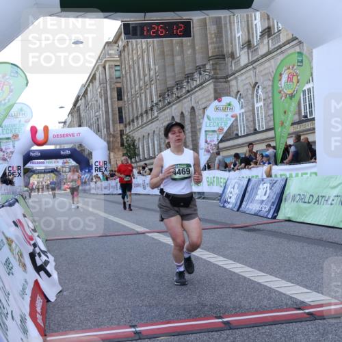 07.09.2025 - BARMER Alsterlauf Strokosch-Dieckow http://msf.ph/oto/8726065 07.09.2025 10:26:11 Ziel 2287, 2342, 3604, 3952, 3953, 4469, 5944 meine-sportfotos.de