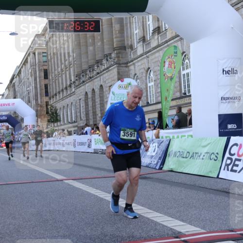 07.09.2025 - BARMER Alsterlauf Strokosch-Dieckow http://msf.ph/oto/8726099 07.09.2025 10:26:31 Ziel 3293, 3295, 3452, 3591, 4417 meine-sportfotos.de