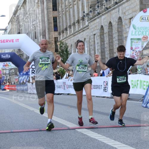 07.09.2025 - BARMER Alsterlauf Strokosch-Dieckow http://msf.ph/oto/8726105 07.09.2025 10:26:34 Ziel 3293, 3295, 3452, 3591, 4417 meine-sportfotos.de