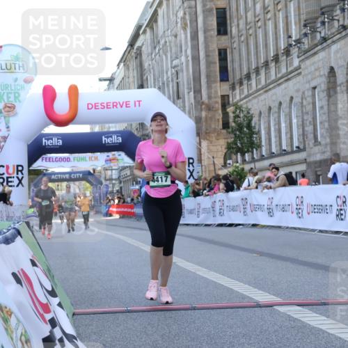07.09.2025 - BARMER Alsterlauf Strokosch-Dieckow http://msf.ph/oto/8726114 07.09.2025 10:26:37 Ziel 3293, 3295, 3452, 4417 meine-sportfotos.de