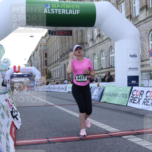 07.09.2025 - BARMER Alsterlauf Strokosch-Dieckow http://msf.ph/oto/8726123 07.09.2025 10:26:39 Ziel 3293, 3295, 3452, 4417 meine-sportfotos.de