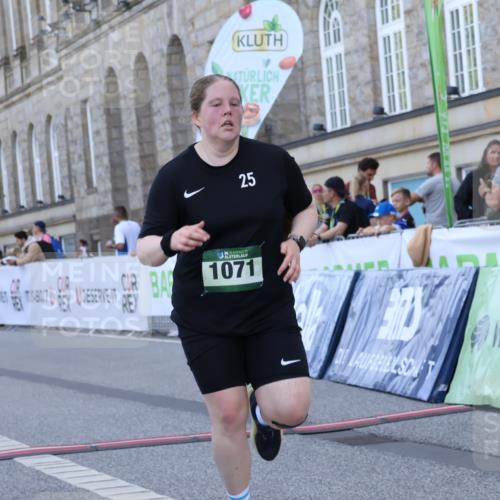 07.09.2025 - BARMER Alsterlauf Strokosch-Dieckow http://msf.ph/oto/8726132 07.09.2025 10:26:50 Ziel 3634, 4811, 4816 meine-sportfotos.de