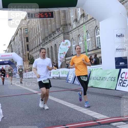 07.09.2025 - BARMER Alsterlauf Strokosch-Dieckow http://msf.ph/oto/8726143 07.09.2025 10:26:55 Ziel 3634, 4576, 4579, 4811, 4816, 5417, 8003 meine-sportfotos.de